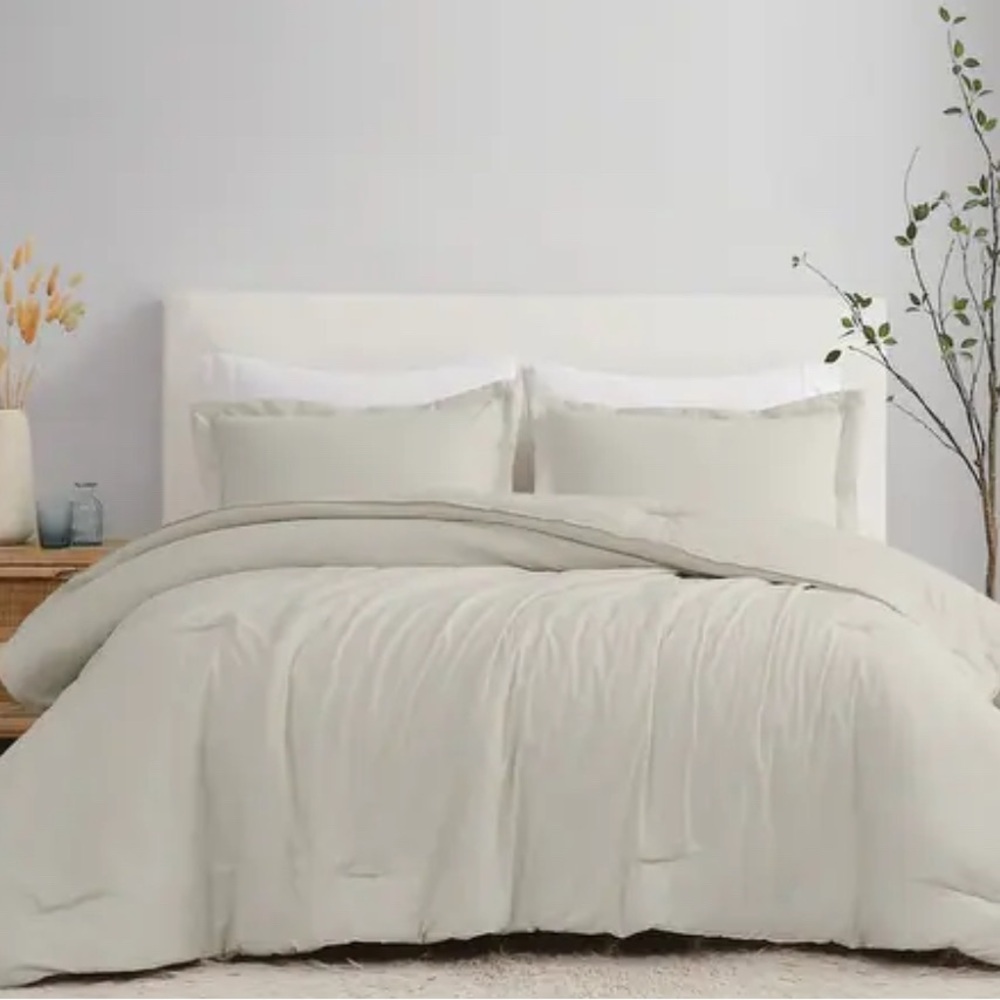 Luxurious Grey Full/Queen Duvet Set